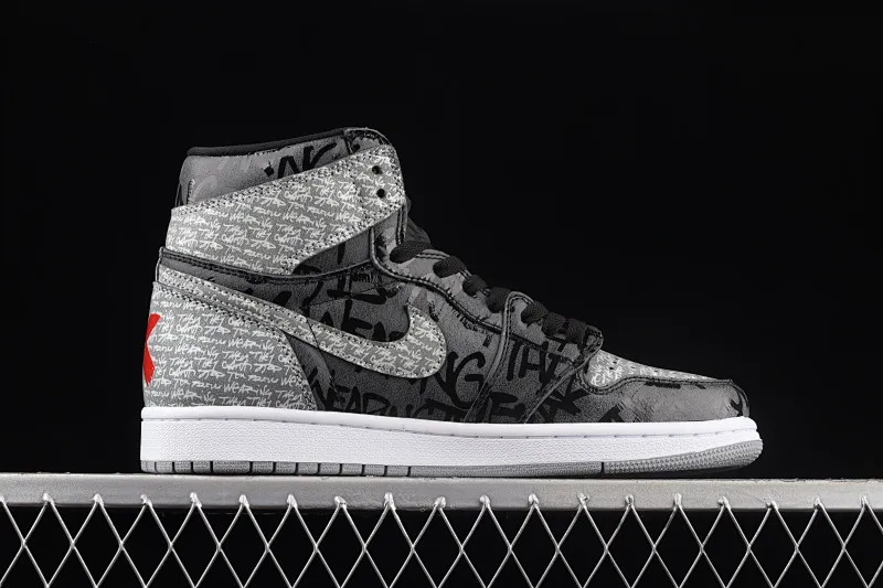 All categories Air Jordan Jordan series basketball shoes Air Jordan 1 High Air Jordan 1 High OG "Rebellionaire" AJ1 Joe 1 black and gray banned "Rebelionaire" high-top basketball shoes 555088-036